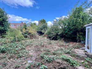 REAR GARDEN- click for photo gallery